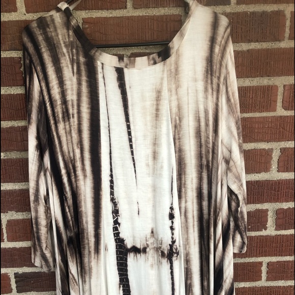 Shirt - Picture 1 of 3